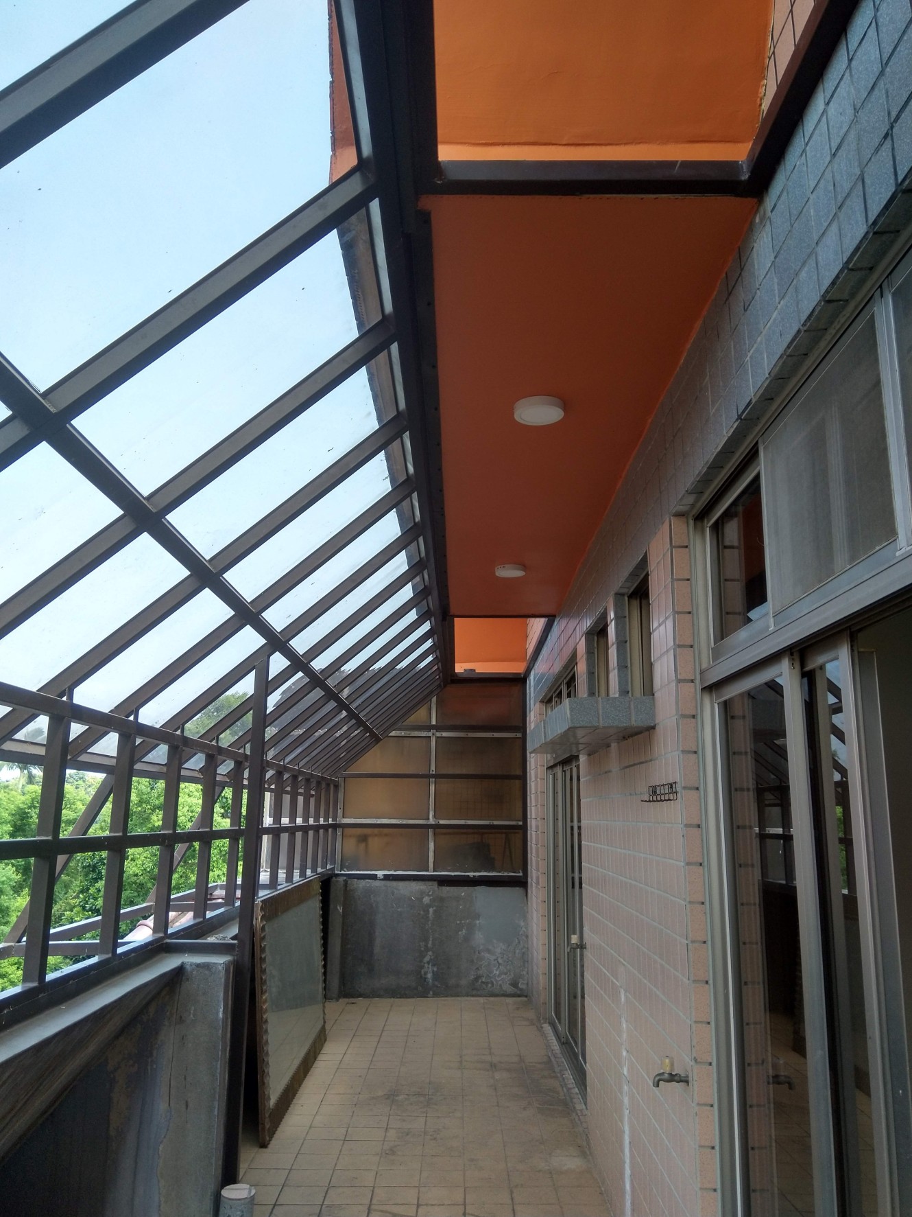 員山國中溫泉區近童玩公園大坪數透天6